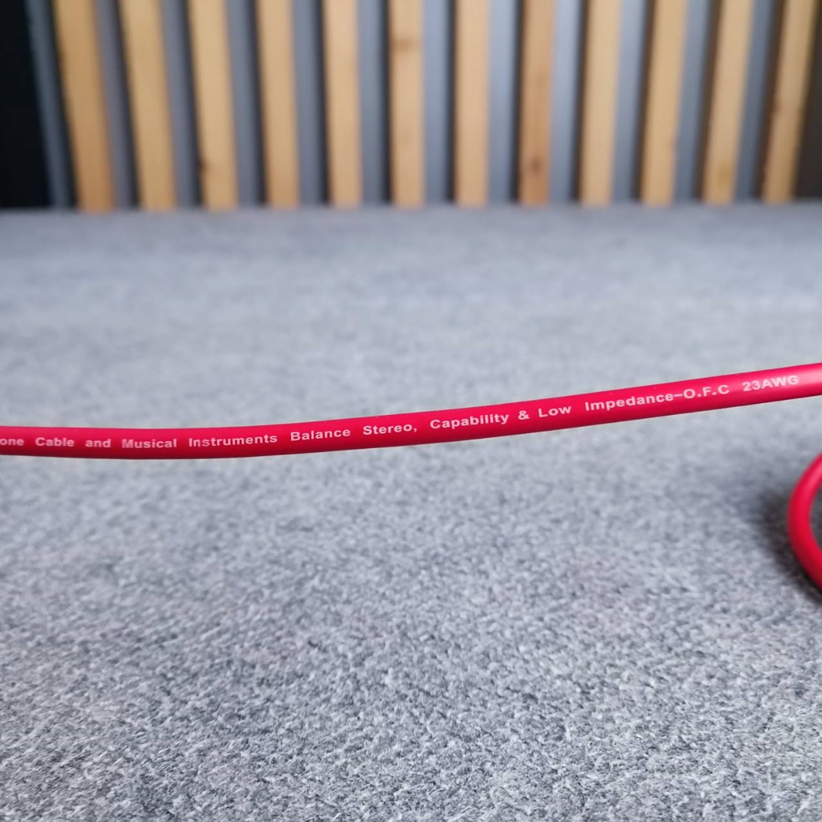 สีแดง ขด50เมตร CM สายไมค์สเตอริโอ 6mm M2-2323 สายไมค์ST 23AWG M2 2323 สายสัญญาณ ST สายไมค์CM สายไมค์ 6mm เอไอ-ไพศาล