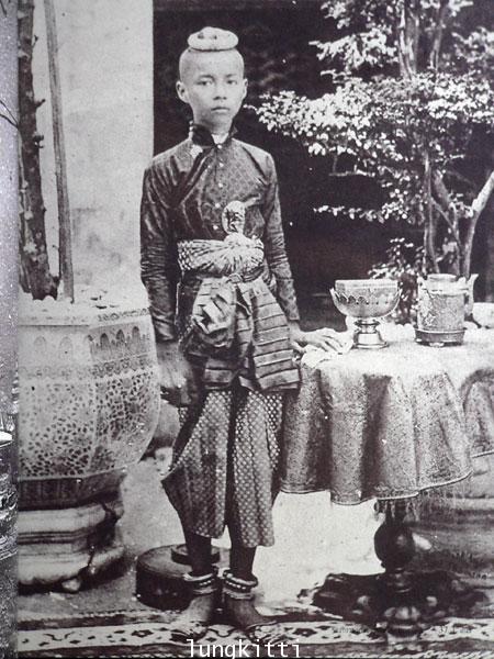 จิตรกรรมพระราชประวัติรัชกาลที่ 5 / เอนก นาวิกมูล 013580 (1)
