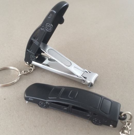 พวงกุญแจ ดัดแปลงเป็น ที่ตัดเล็บได้ พวงกุญแจ รถลีมูซีน รถหรู ของที่ระลึก ของชำร่วย งานแต่งงาน ใช้งานได้จริง 581691