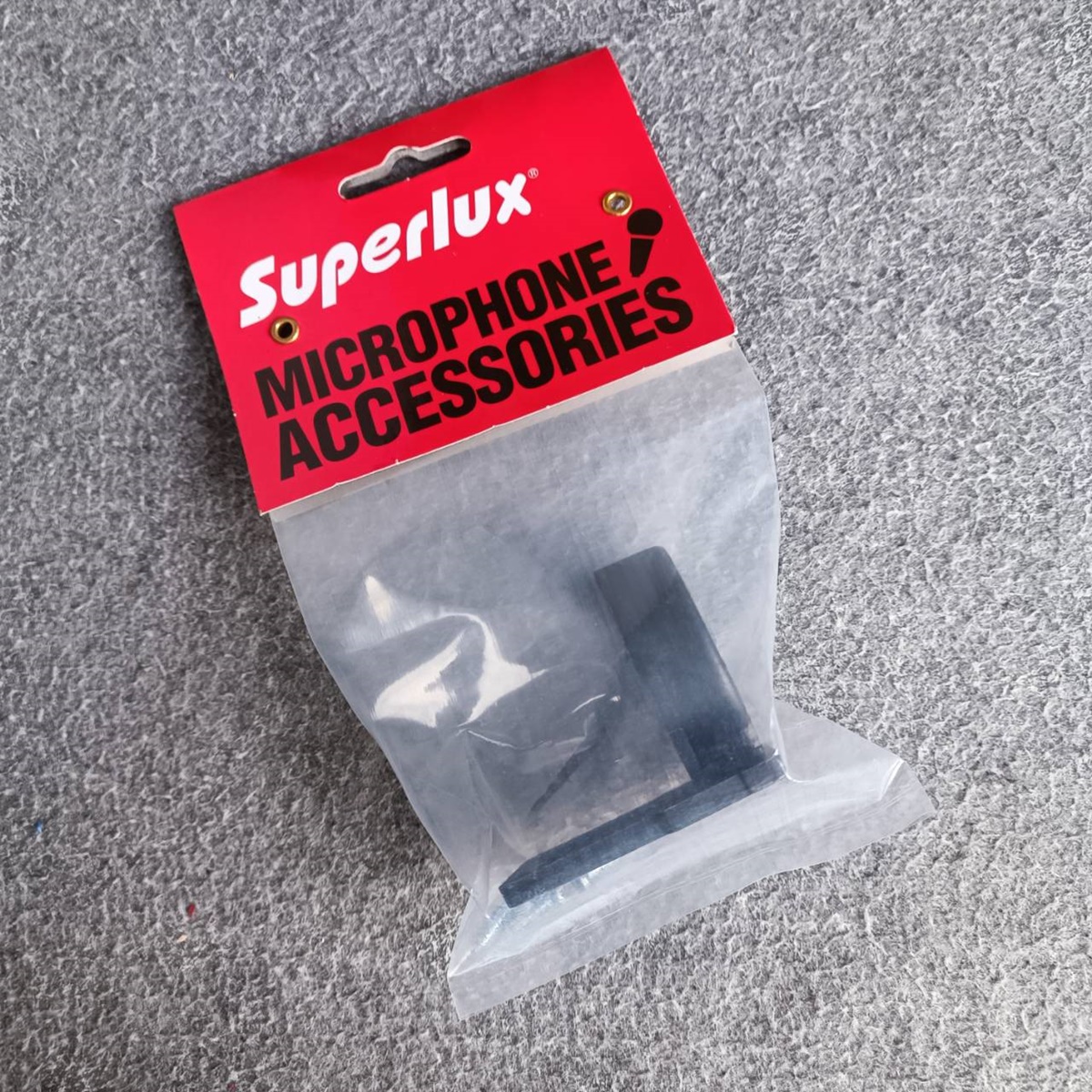 TENLUX (SUPERLUX) HM-13A ที่แขวนไมค์ ติดผนัง ขาแขวนไมโครโฟนแบบพลาสติกสีดำ HM13A HM 13A ที่แขวนไมค์ติดผนัง เอไอ-ไพศาล