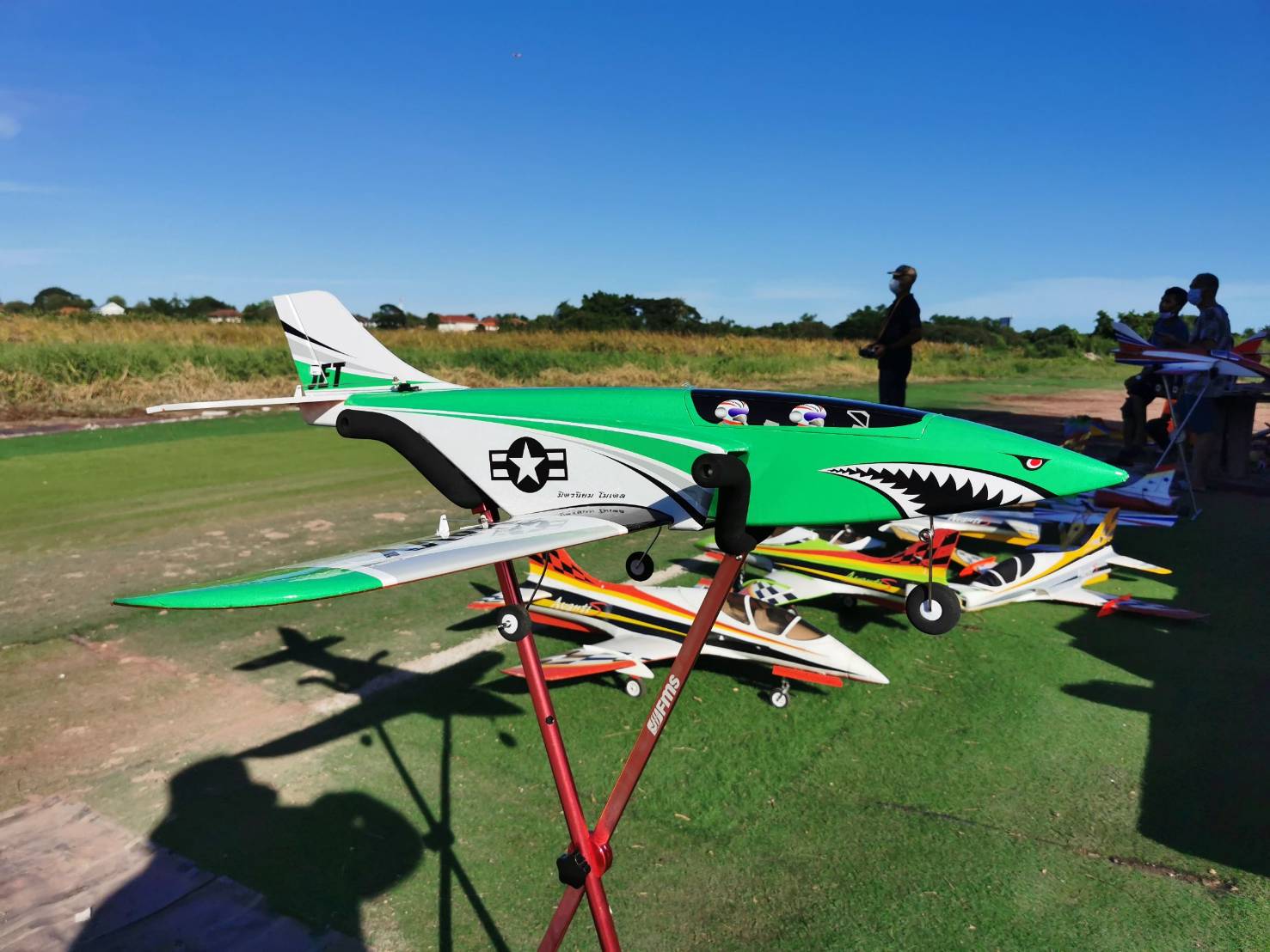 เครื่องบินโฟม Jet Trainer 100cm เจ็ท เทรนเนอร์ ตัวลำเปล่า+อุปกรณ์ (สอบถามลายได้ที่ร้านค้า)