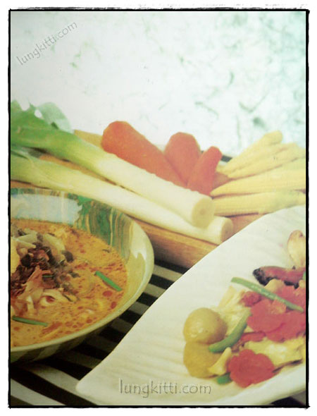 ตำราประกอบอาหารด้วยเตาไมโครเวฟ MICROWAVE COOK BOOK 023230