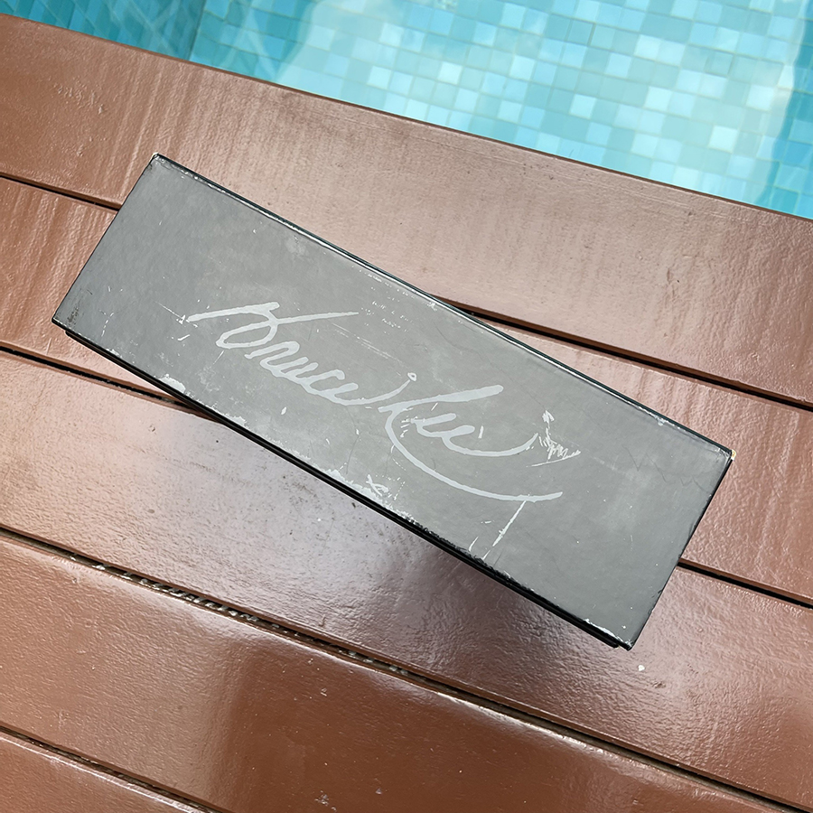 รองเท้าโอนิ ไทชิ Yellow / Black (X Bruce LEE) Rare item (Sz 38 euro คู่ที่ 038/100)