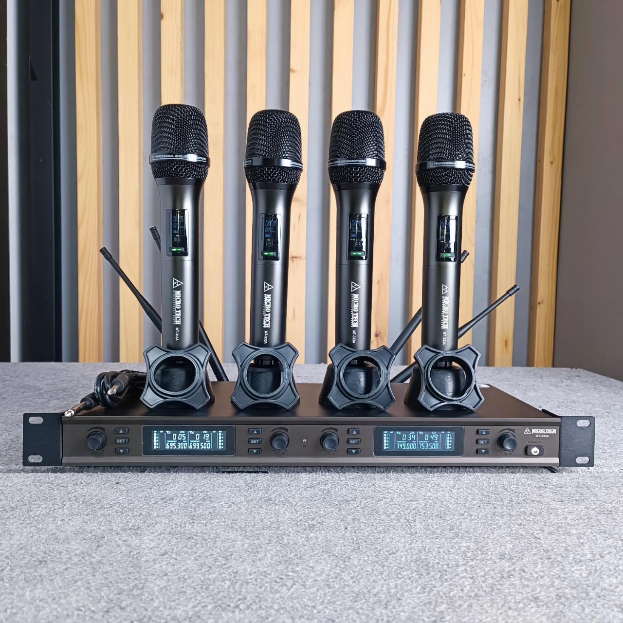 MICROTECH MT-333A (4CH) ไมค์ลอย 4ด้าม UHF MICRO TECH ไมค์โครโฟน ไมค์ลอย ไมโคร เทค MT 333A MT333A เอไอ-ไพศาล