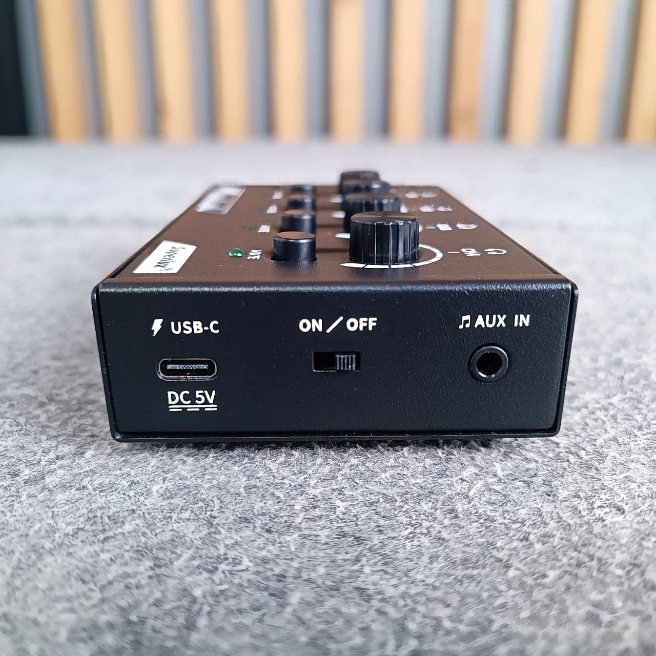 SUPERLUX HA-4D headphone amplifier เครื่องขยายเสียงหูฟัง HA 4D HA4D เอไอ-ไพศาล