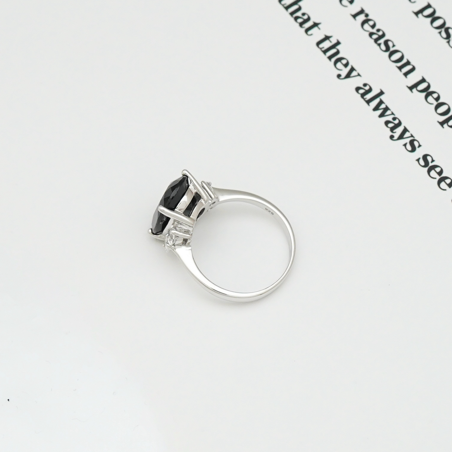 แหวนเงินแท้ฝัง นิลดำ แท้ ✨ อัญมณีแห่งพลังและความคลาสสิก