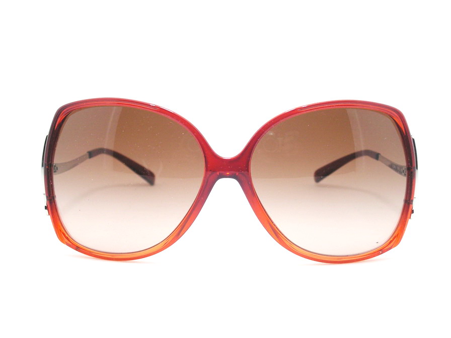 แว่นกันแดด Vogue แบรนด์นี้ใส่สวยแน่นอนค่ะ ของแท้และถูกที่สุด ส่งตรงจากUS.ค่ะ