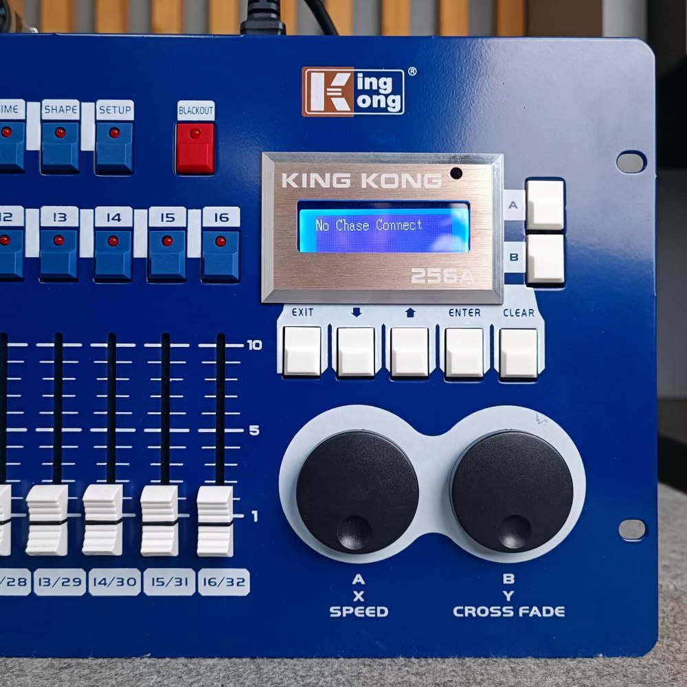 King Kong 256A บอร์ด DMX พร้อมแร็ค นำเข้าโดยบริษํท TADA บอร์ดควบคุมไฟเวที DMX Lighting Controller KK 256A KK256A เอไอ-ไพศาล