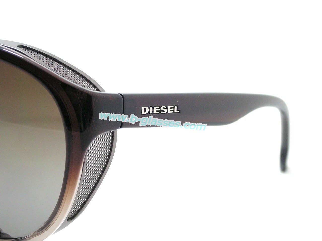 แว่นกันแดด Diesel ใส่เท่ห์มากมายแน่นอนค่ะ ของแท้100%และถูกสุดๆ ส่งตรงจากUS.ค่ะ