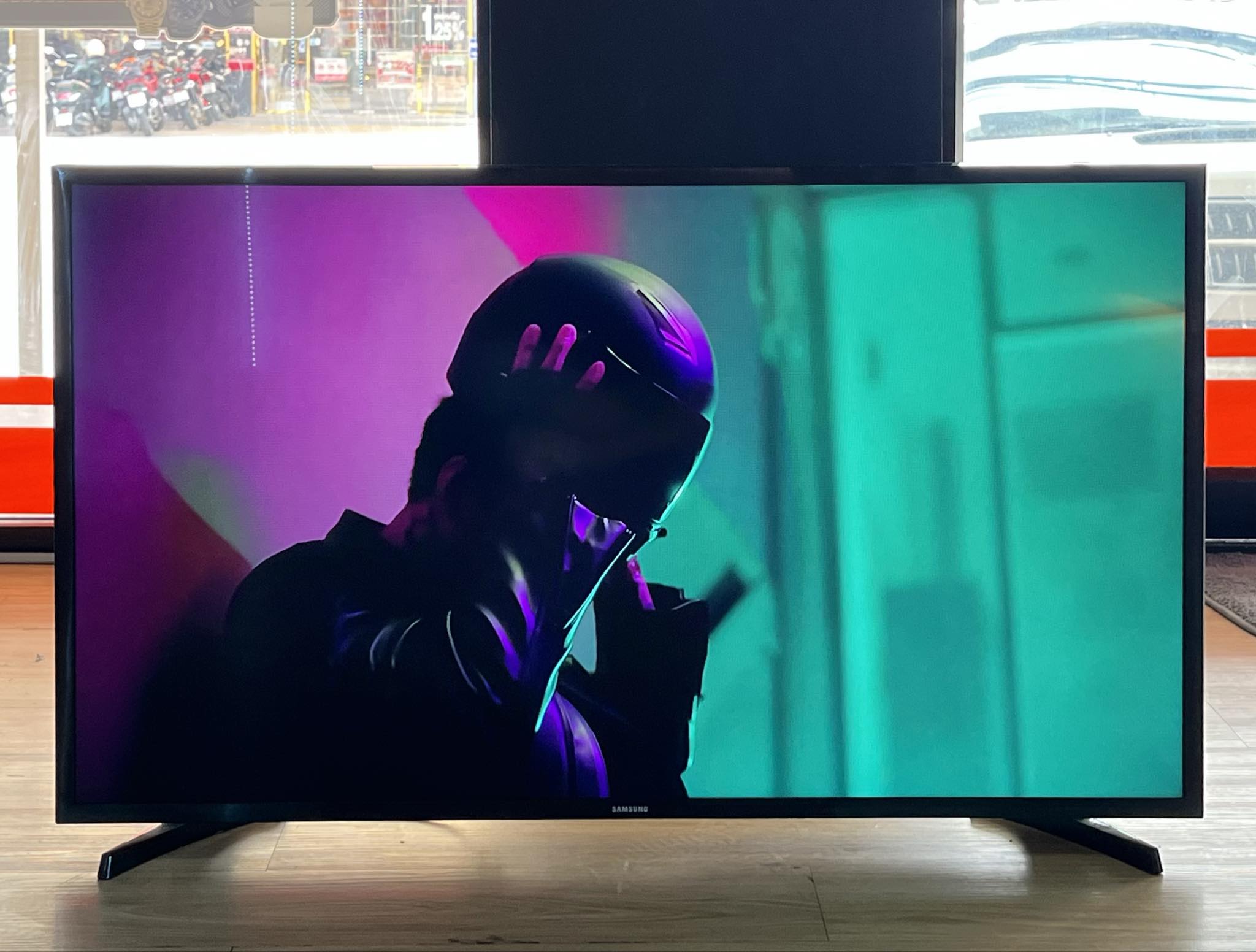 🐼SAMSUNG (4K, Crystal UHD, Smart TV, 2021) UA43AU7700KXXT🐼