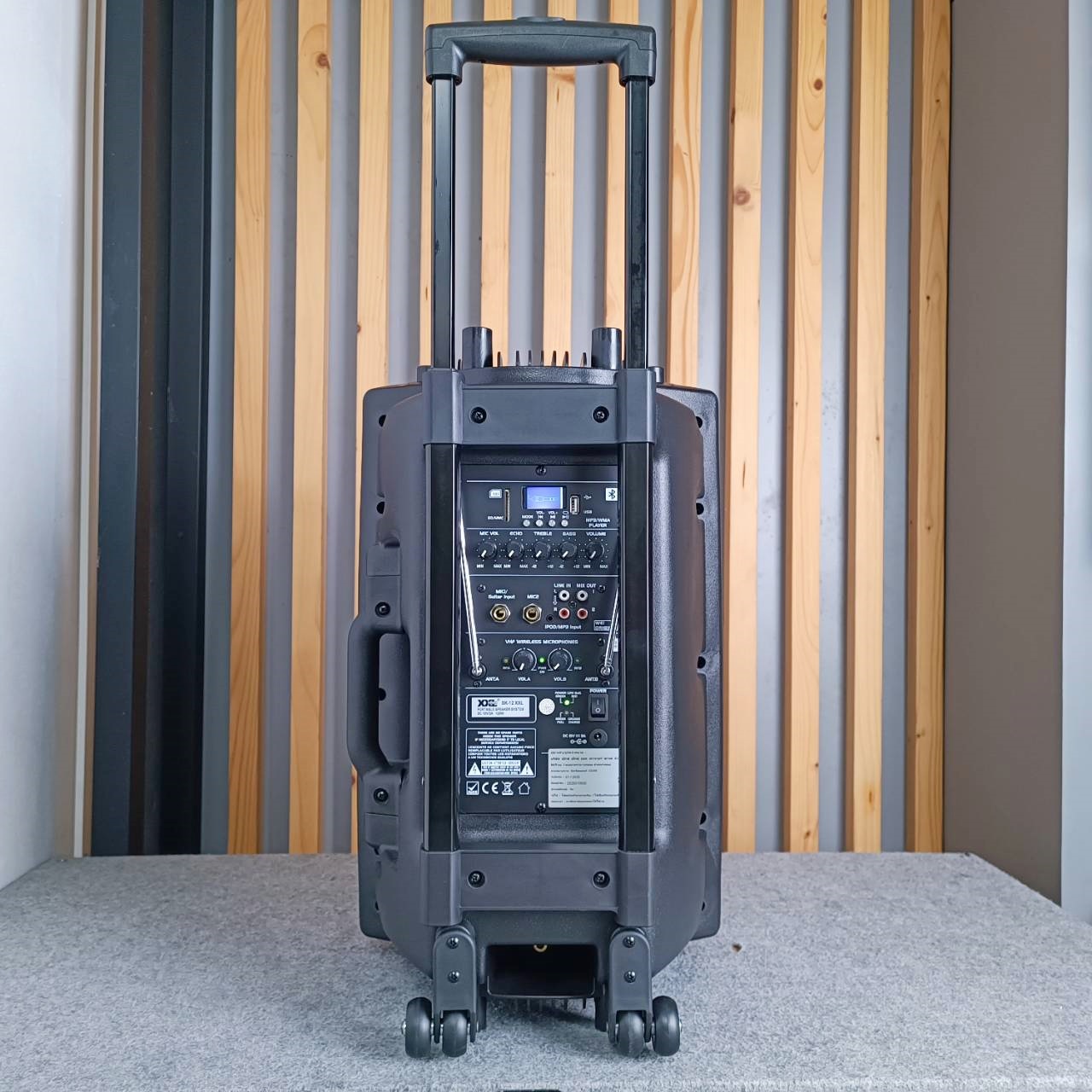 XXL SK 12 ตู้ลำโพง12นิ้ว USB บลูทูธ พร้อม ไมค์ลอย 2ตัวชาร์จแบตได้ SK-12 ลำโพง อเนกประสงค์ SK12 ลำโพงล้อลาก
