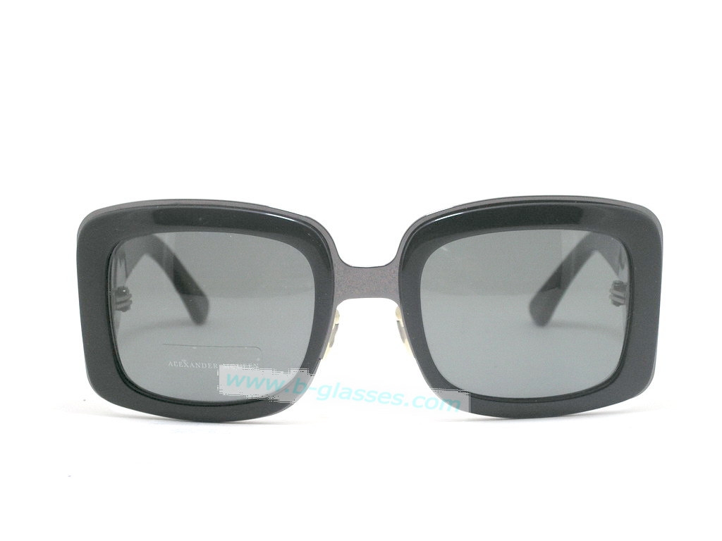 S แว่นกันแดด Alexander McQueen แบรนด์นี้หายากสุดๆค่ะ ของแท้100%และถูกสุดๆ ส่งตรงจากUS.ค่ะ