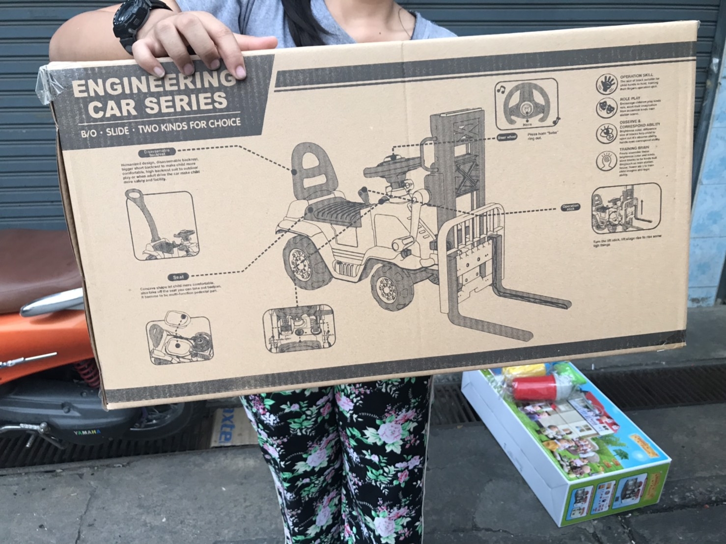 YD1003 ของเล่นรถเครนไถขาเป็นกระโถน รถขาไถเด็ก