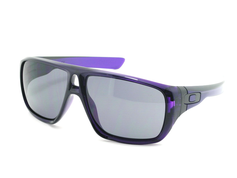 แว่นกันแดด Oakley Dispatch สี Grape Juice ใส่เท่ห์สุดๆค่ะ ของแท้และถูกที่สุด ส่งตรงจากUS.ค่ะ