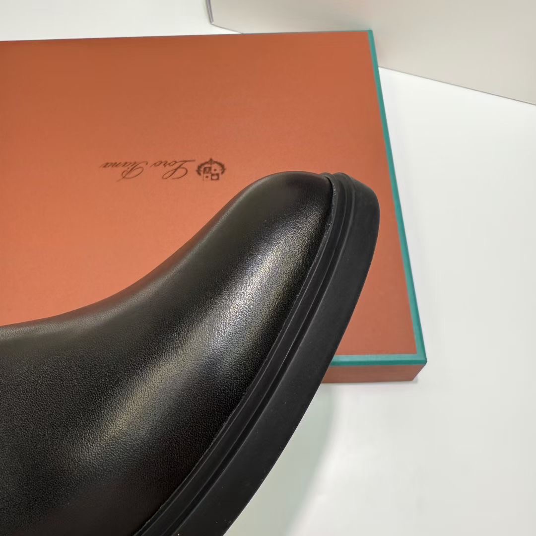 **do** รองเท้าหนังบู้ทสั้น Loro Piana Kilda Ankle Boot มีซิปข้าง หนังนิ่มมาก มีไซส์ 35-39 สินค้าใหม่ ของแท้