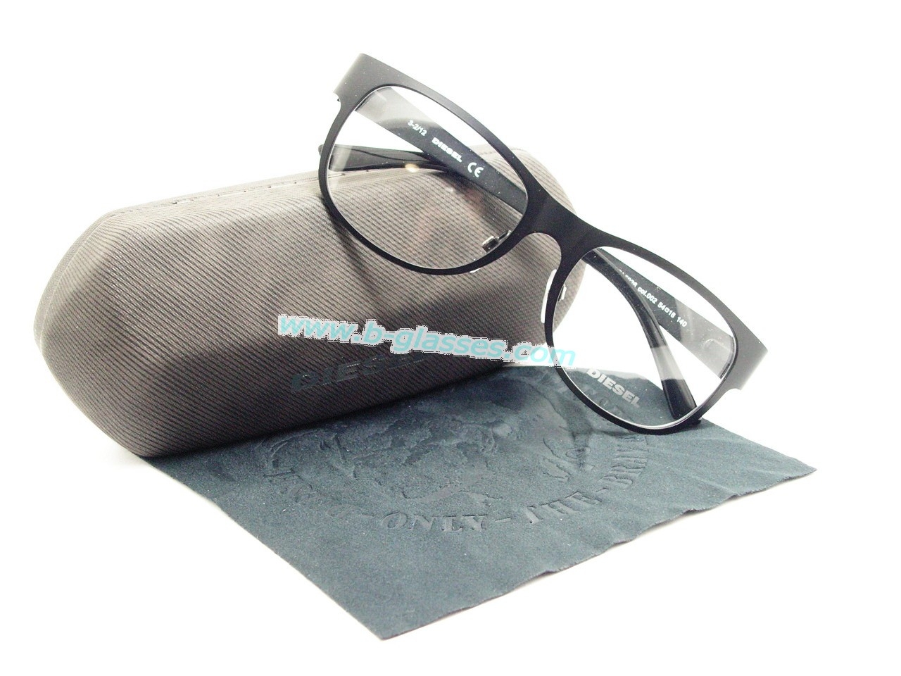 กรอบแว่นสายตา Diesel แบบฮิตและสวยที่สุดค่ะ ของแท้และถูกที่สุด ส่งตรงจากUS.ค่ะ