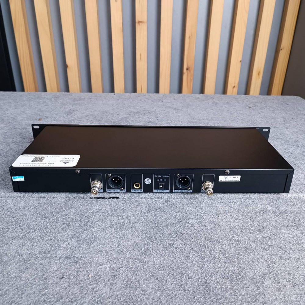 MICROTECH MT-555D ไมค์ลอยมือถือคู่UHF ไมค์ลอยคู่ ไมค์คาราโอเกะ MT-555D แถม อุปกรณ์ย้ายเสา กระเป๋าเก็บไมค์ MT 555 D MT 555D MT555D MICRO TECH ความถี่ใหม่ กสทช ไมโครเทค เอไอ-ไพศาล