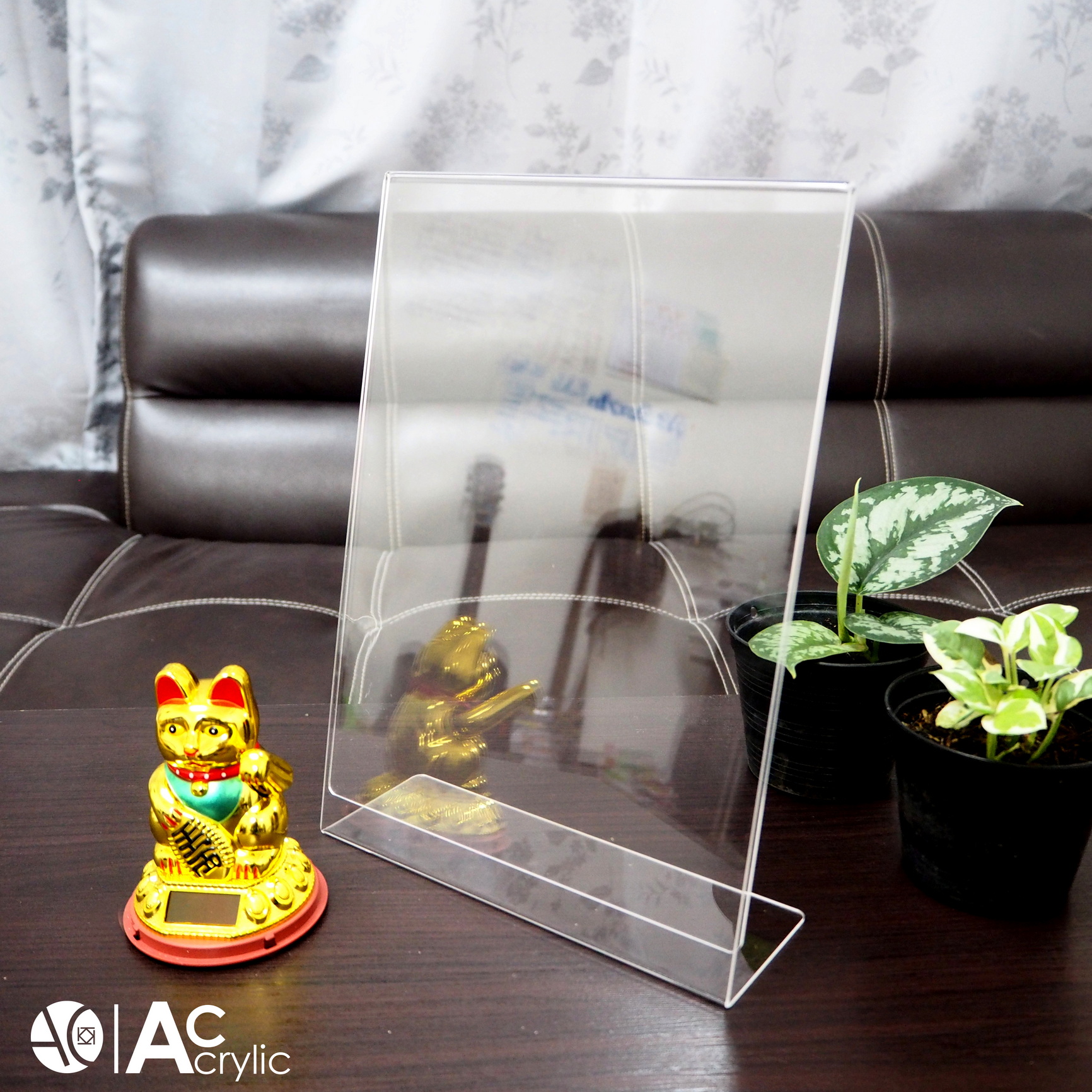 ป้ายตั้งโต๊ะ ป้ายอะคริลิค A4 แนวตั้ง 21x30 cm อะคริลิค โชว์กระดาษ 1 ด้าน ทรง L Acrylic (A4P1P)