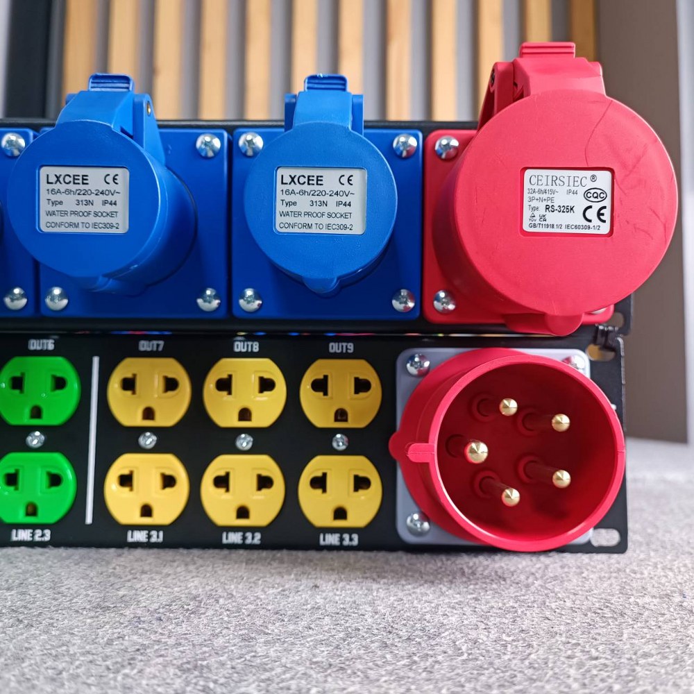 TECHCRON B9 /PWR-6 ชุดโหลดไฟ 4U ไฟ3เฟส ชุดโหลดจ่ายไฟ ปลั๊กโหลด3เฟส เพาเวอร์ปลั๊ก B9-PWR 6 B9/PWR6 เอไอ-ไพศาล