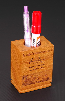 กล่องไม้ใส่ปากกา กล่องไม้ใส่ดินสอ ขนาด 2.5 x 1.75 x 3.5 mm.