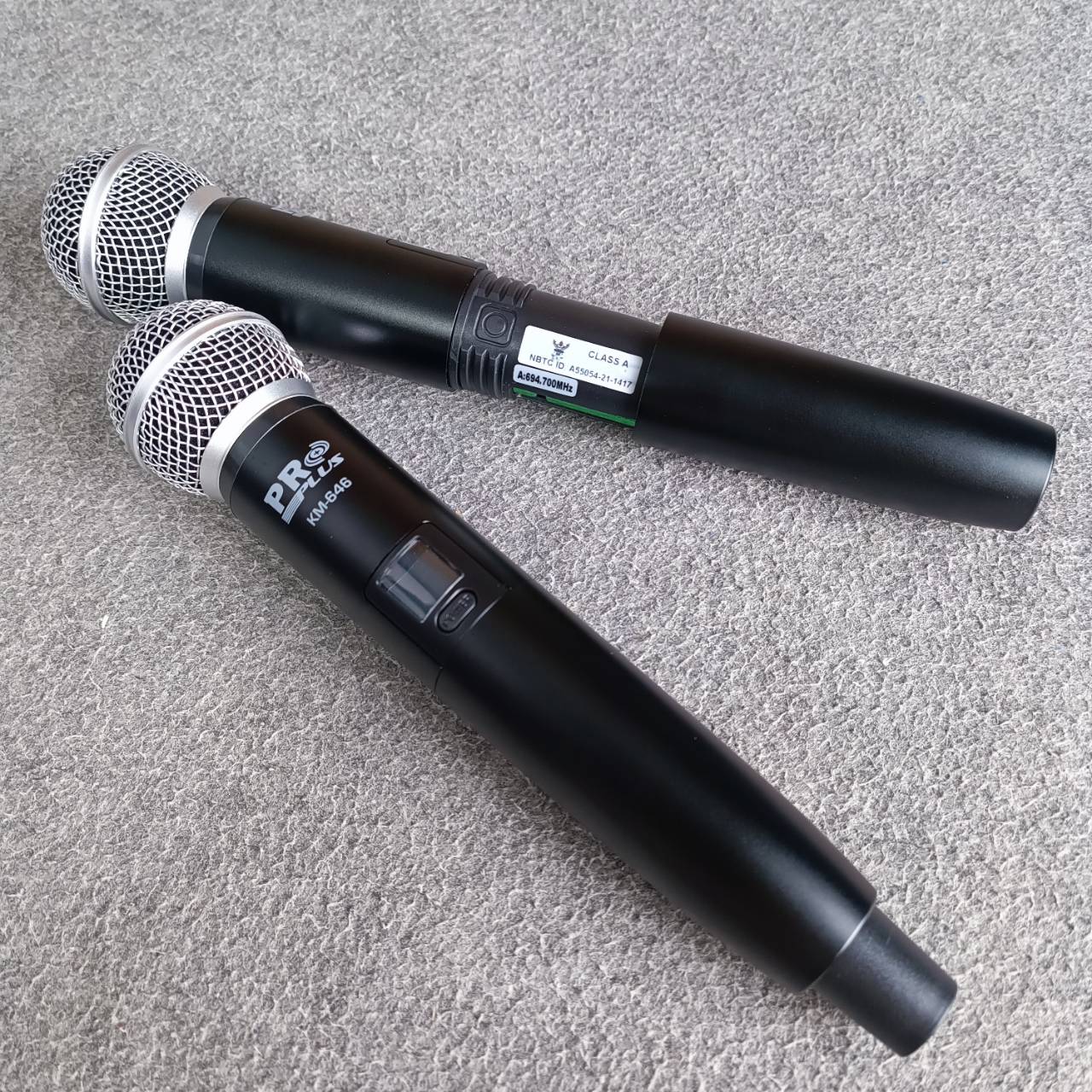 สินค้าใหม่ ลดล้างสต๊อค PROPLUS KM-646 ไมค์ลอยคู่UHF ไมโครโฟนไร้สาย Wireless Microphone KM 646 ไมค์ลอย KM646 PRO PLUS เอไอ-ไพศาล