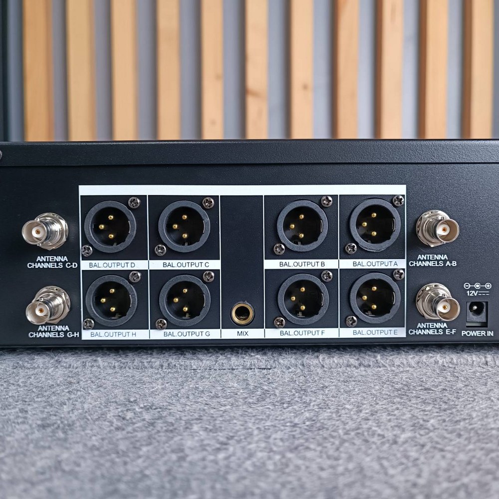 TADA U-1000G ไมค์ตั้งโต๊ะไร้สาย 8ตัว UHF มีระบบไมค์ประธาน ชุดไมค์ประชุมไร้สาย 8 ตัว พร้อมตัวรับสัญญาณ ธาดา U 1000G U1000G เอไอ-ไพศาล