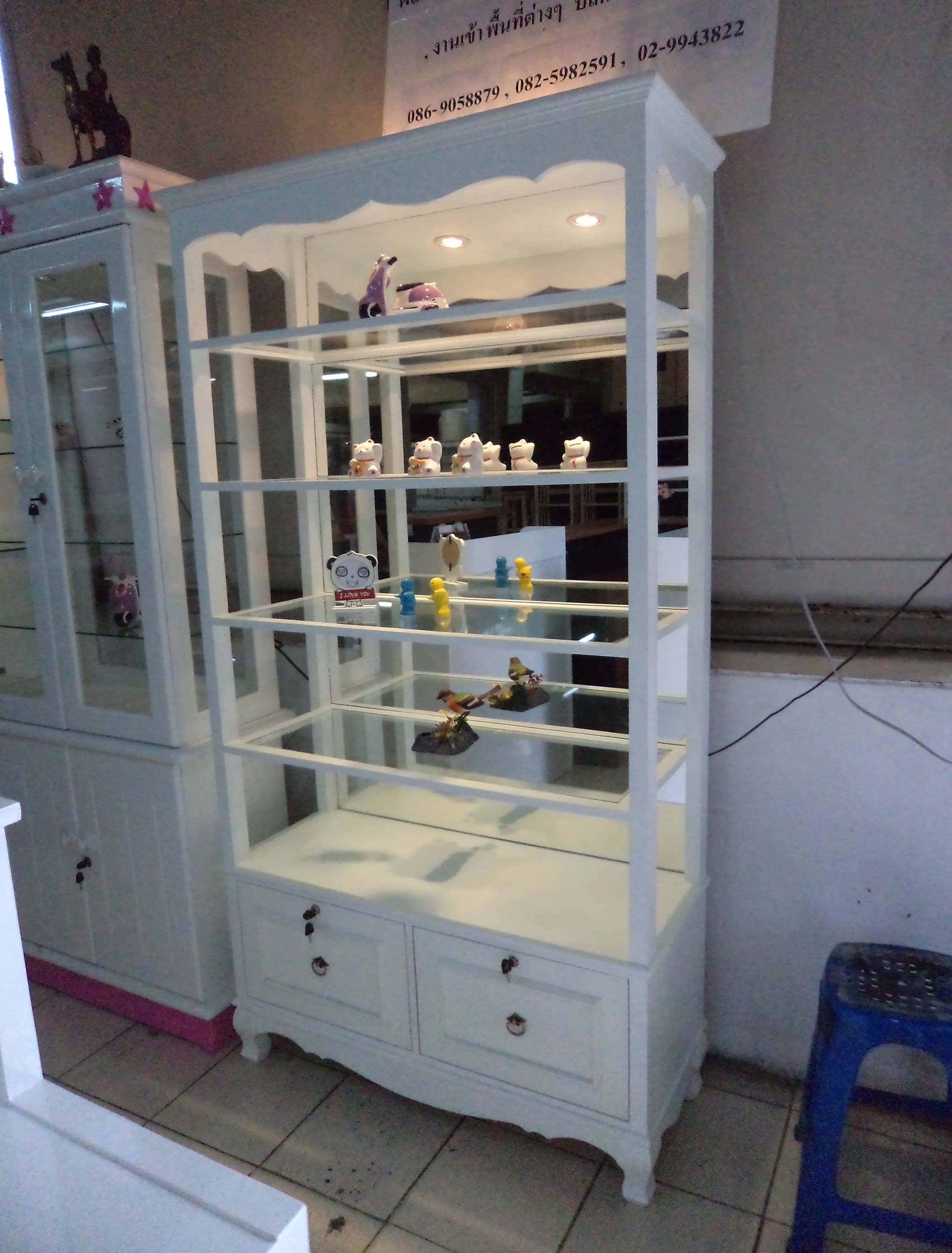 ตู้โชว์หลังกระจกเงาวินเทจ สีขาว สำหรับบ้านและร้านค้า