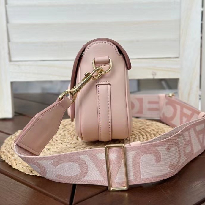 **C** กระเป๋า THE J MARC SMALL SADDLE BAG มี 8 สีให้เลือก สินค้าใหม่ ของแท้