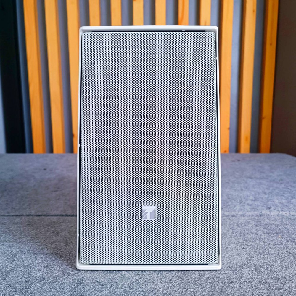 TOA F-05WT ตู้ลำโพงแขวน สีขาว พร้อมขาแขวน ลำโพงติดผนัง ขนาด 5 นิ้ว รองรับกำลังขับ 120 วัตต์ 8 โอห์ม โตอะ F 05WT F05WT เอไอ-ไพศาล