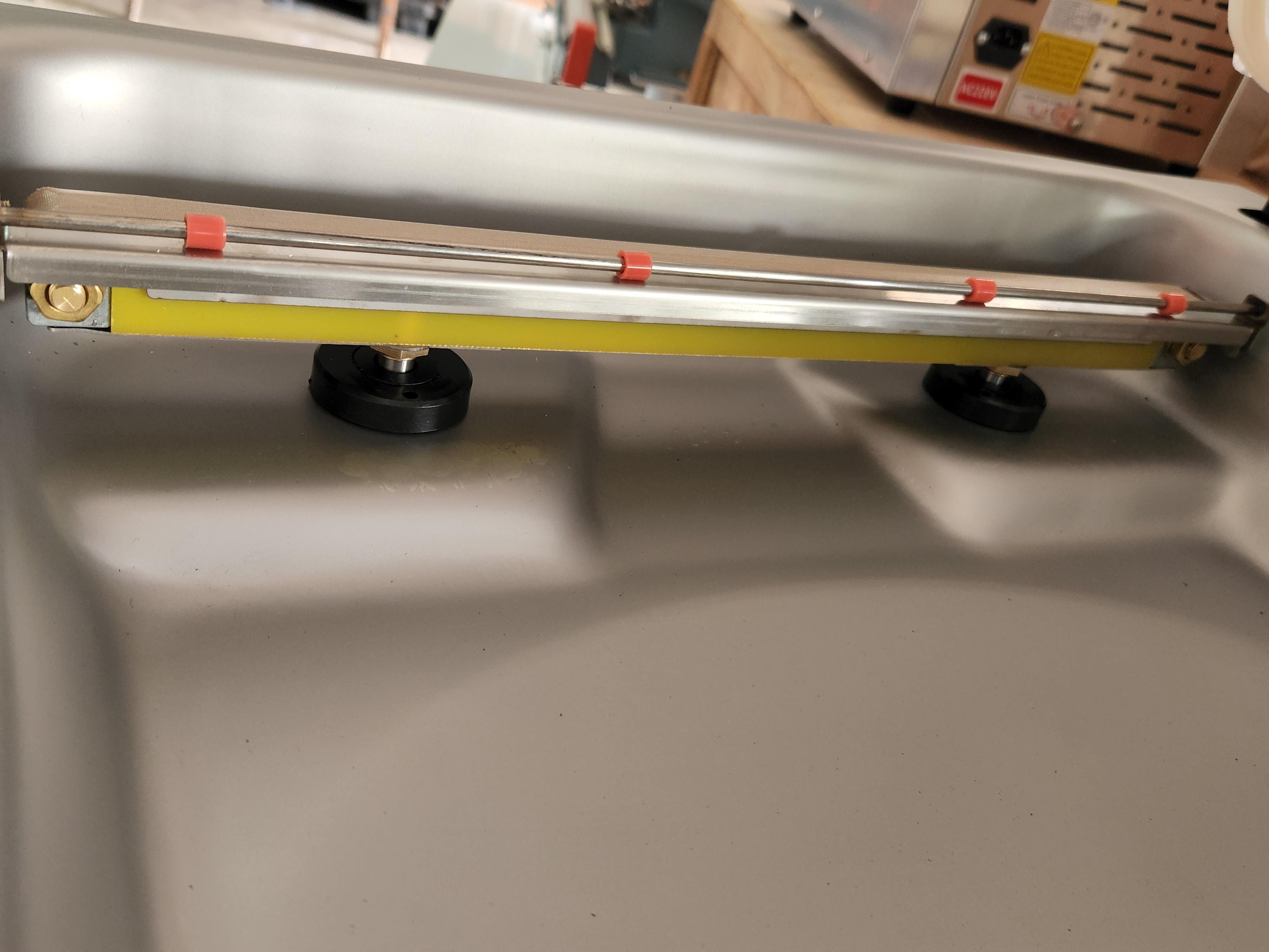 เครื่องซีลสูญญากาศ VM-400 ยี่ห้อ Brother