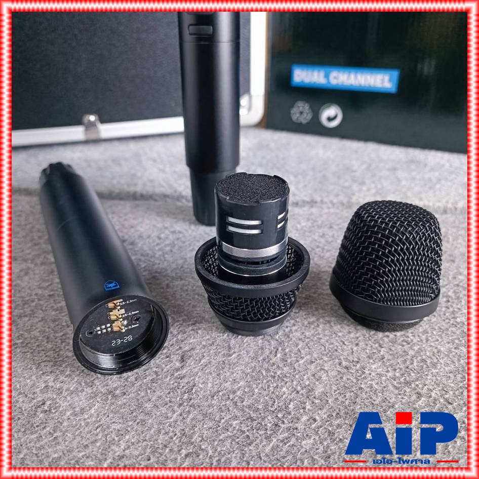 PROEUROTECH Q-8 ไมค์ลอย UHF ปรับความถี่ได้ ไมค์ลอยคู่ ไมค์ลอย ไมโครโฟนไร้สาย โปรยูโรเทค PRO EUROTECH Q 8 Q8 เอไอ-ไพศาล