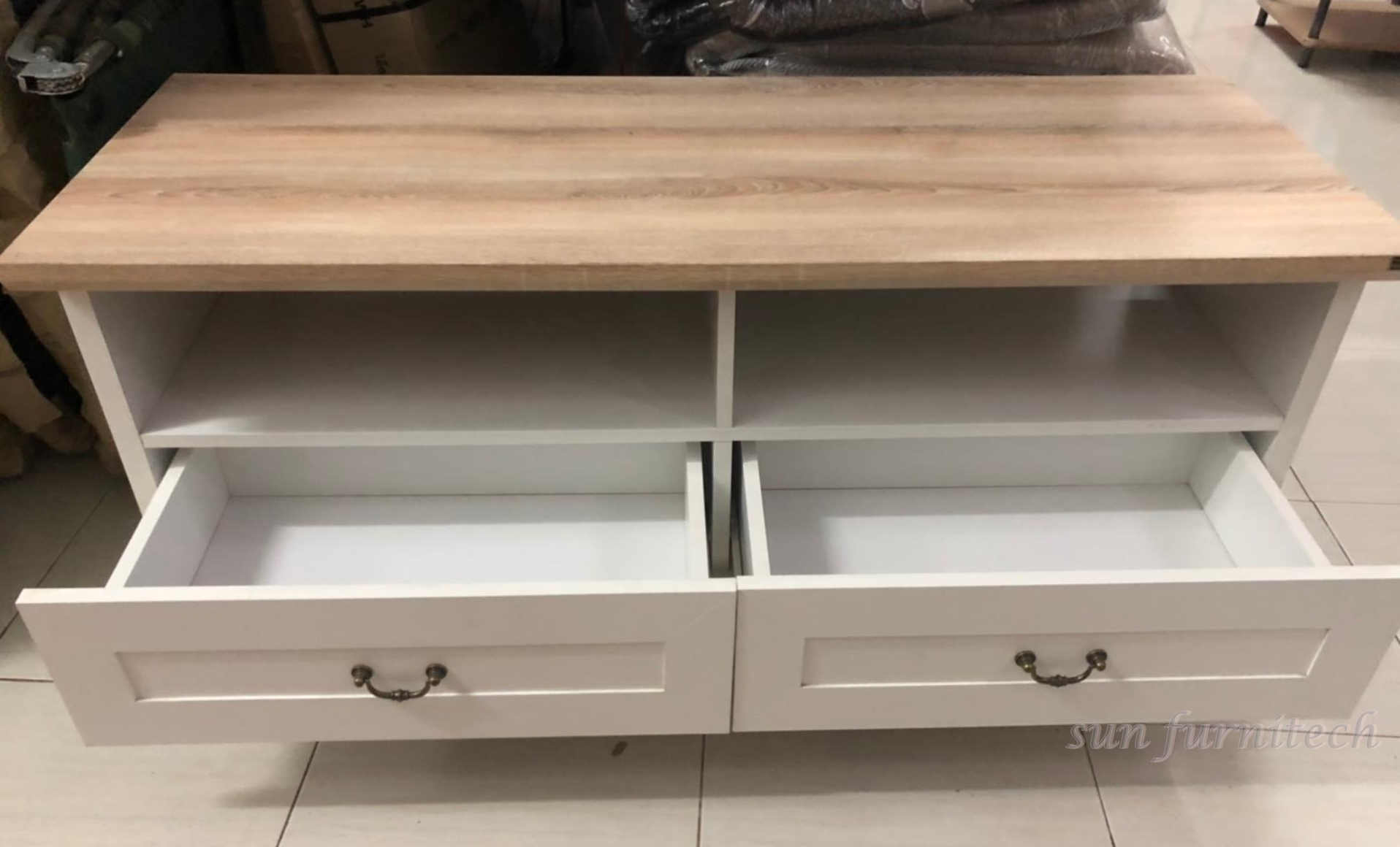 ชั้นวางทีวี 120 ซม. exclusive รุ่น TV-1219