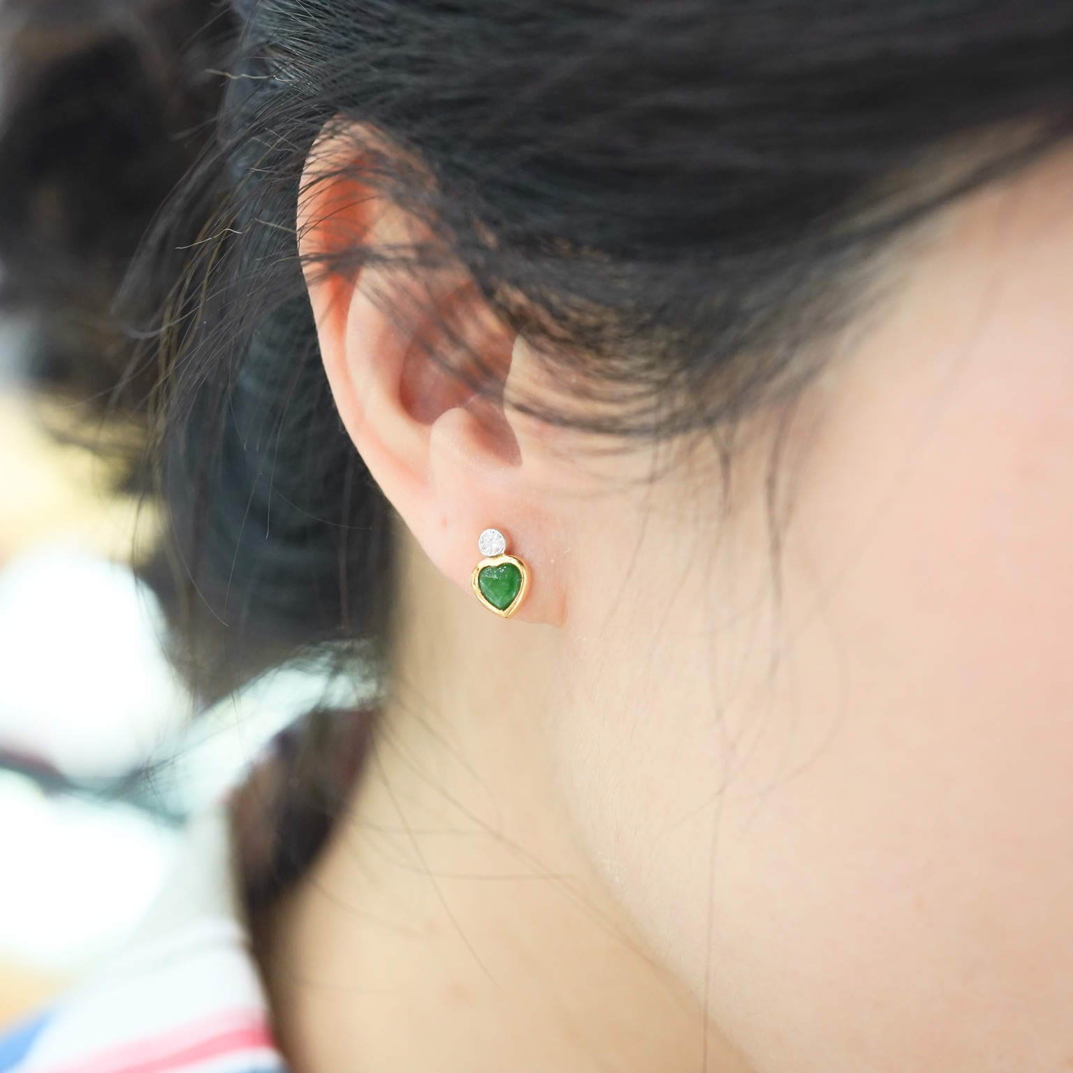 ต่างหูหยกแท้รูปหัวใจ ตัวเรือนทอง 18K