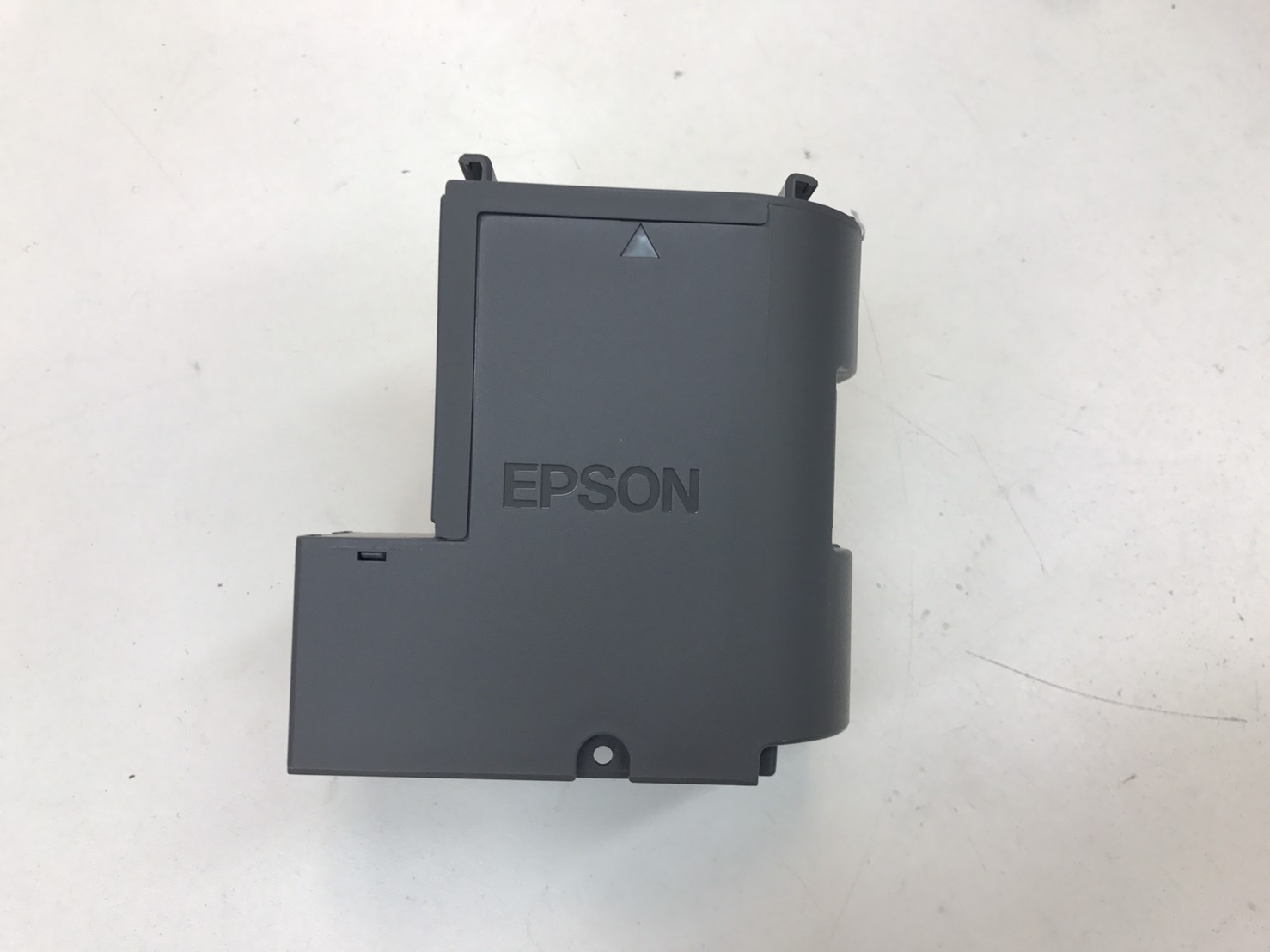 MAINTENANCE BOX T04D100 ; L6160/6170/6190/L6260/6270/6290/L6460/6490/M1140/M2140/M3170/L11050/L14150