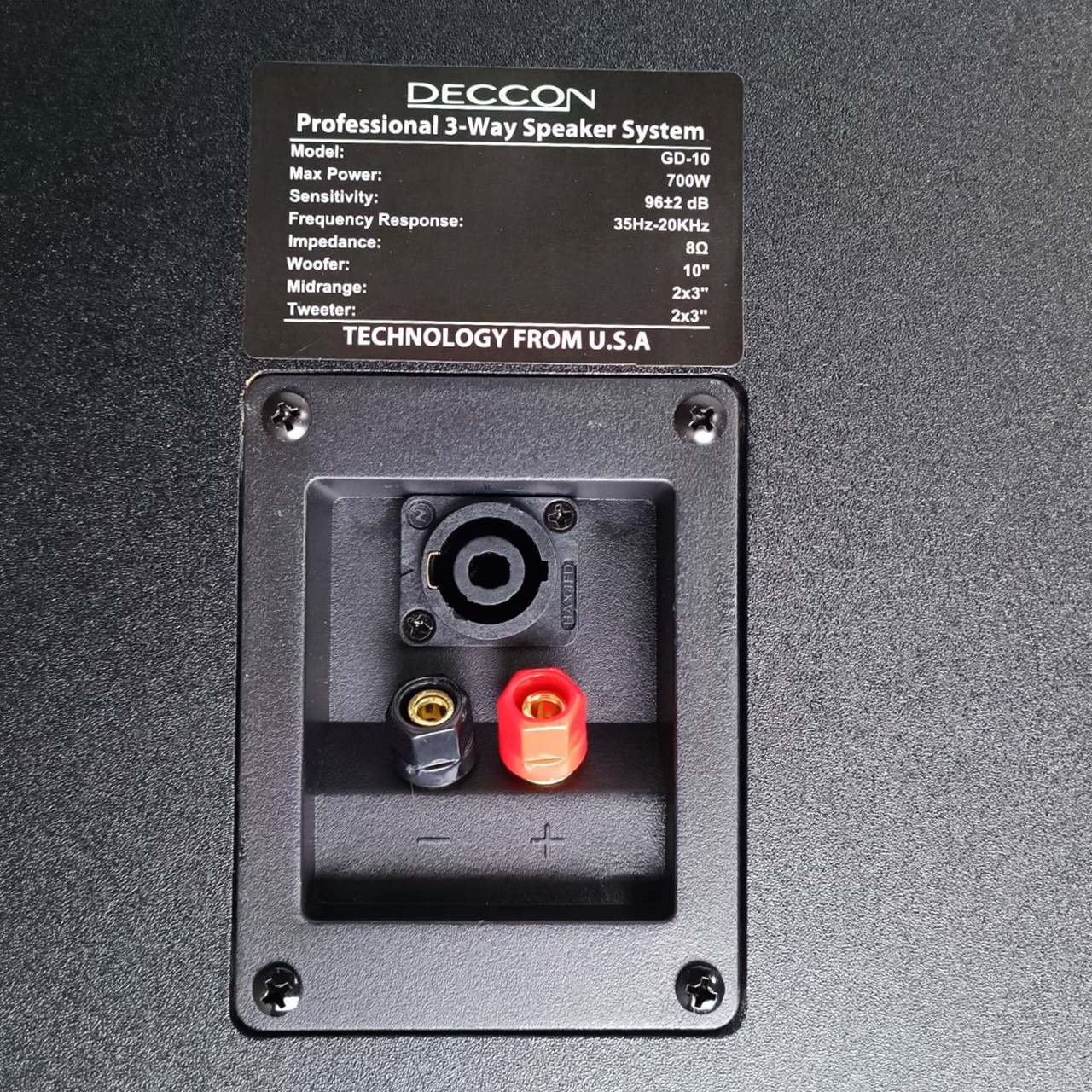 DECCON GD-10 ตู้ลำโพง คาราโอเกะ 10นิ้ว ลำโพง GD 10 เดคคอน ตู้ลำโพง GD10 ตู้ลำโพงคาราโอเกะ เอไอ-ไพศาล