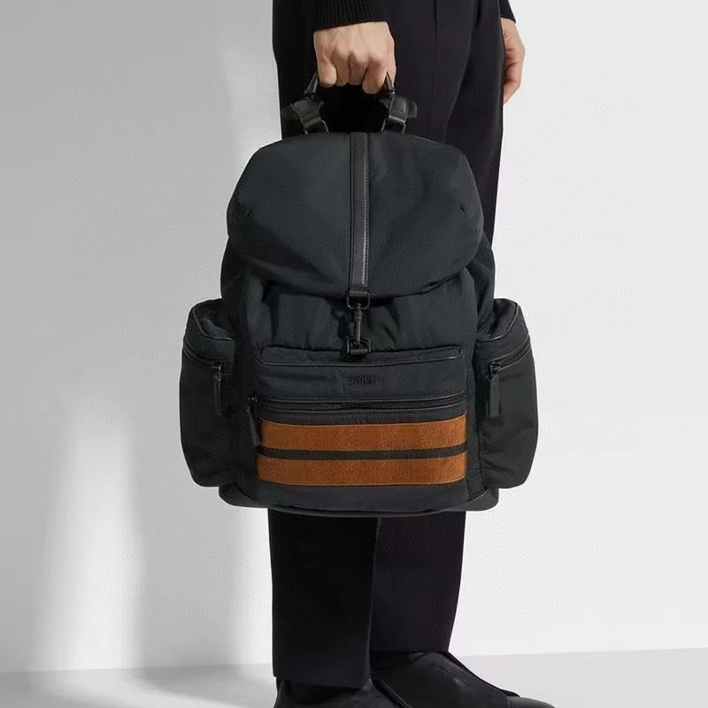 **do** กระเป๋าเป้ Zegna BLACK TECHNICAL FABRIC SPECIAL BACKPACK มีช่องใส่คอมพิวเตอร์ สินค้าใหม่ ของแท้