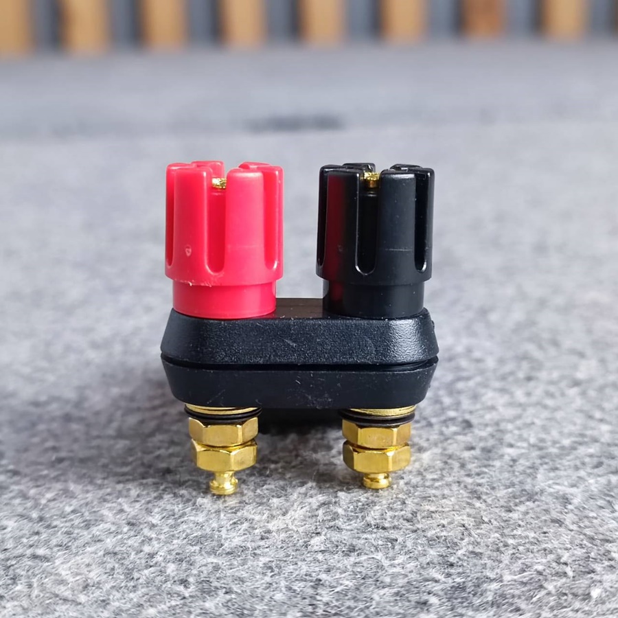 1อัน ไบติ้งโพสต์คู่ พลาสติกตัวใหญ่ แกนทอง 913B06 ขั้วลำโพง ขั้วต่อลำโพงติดแท่น BIDINGPOST ไบดิ้งโพสต์คู่ แบบหมุนล็อคสาย เอไอ-ไพศาล