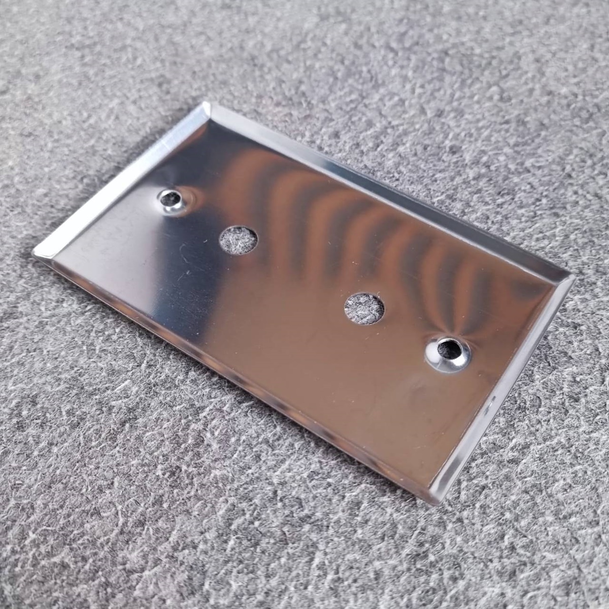 แผ่นสแตนเลส RCAx2 SWP207-0-2-9.5MM-CG แผ่นเพลท rca 2รู งานติดตั้ง เครื่องเสียง ไมค์ สัญญาณ เสียง เอไอ-ไพศาล