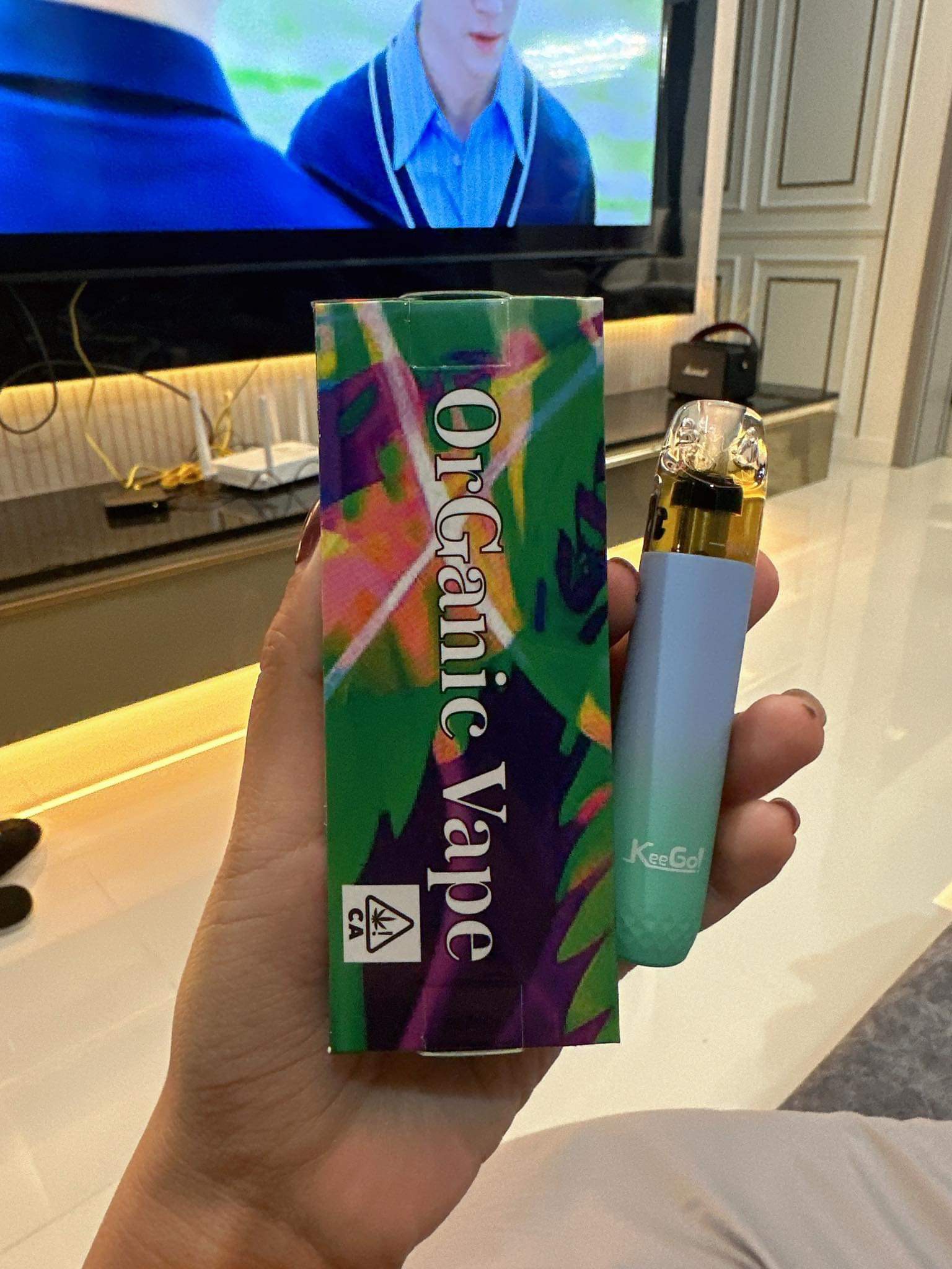 PODกัญชา ใช้แล้วทิ้ง 2000puffs