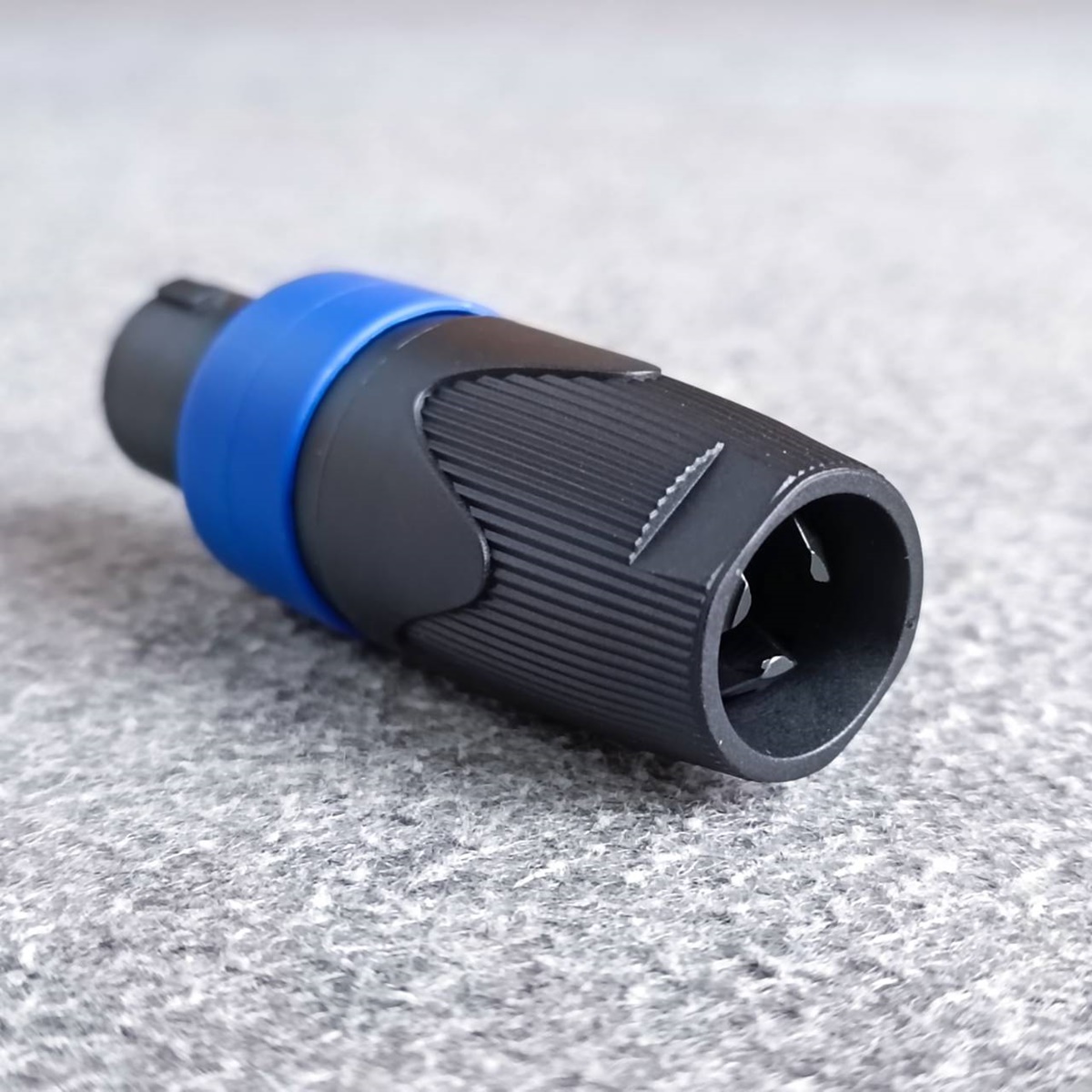 แพ็ค4ตัว สีน้ำเงิน KANE COPPER2 speakon ตัวผู้ สีน้ำเงิน ปลั๊กสเปคคอน 4ขั้ว สเปคคอนตัวผู้ สเปคคอนตู้ลำโพง เอไอ-ไพศาล