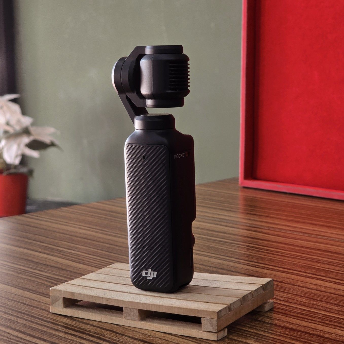 ☁️ DJI Osmo Pocket 3 ☁️ ☁️🎥 มาแล้ว กล้อง DJI Osmo Pocket 3 สภาพดี ราคาสุดคุ้ม 🎥☁️ 📸 มาพร้อมเซ็นเซอร์ CMOS / วิดีโอ 4K/120fps / Focus Range: 0.2 m / HDR 📸
