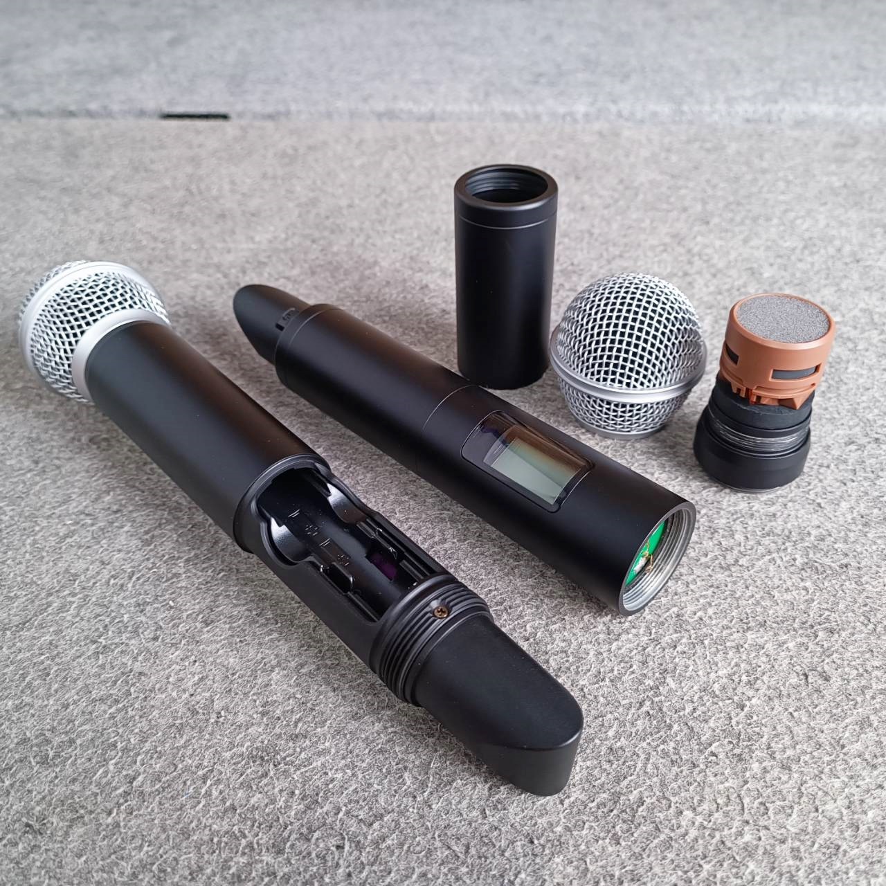 River Acoustics DM-1000 ไมค์ลอยคู่ ไมโครโฟน ไมค์ไร้สาย ไมค์ลอย มือถือคู่ DM 1000 DM1000 เอไอ-ไพศาล