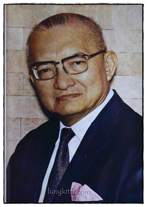 อนุสรณ์รับพระราชทานเพลิงศพ นายสด กูรมะโรหิต 014776 (1)