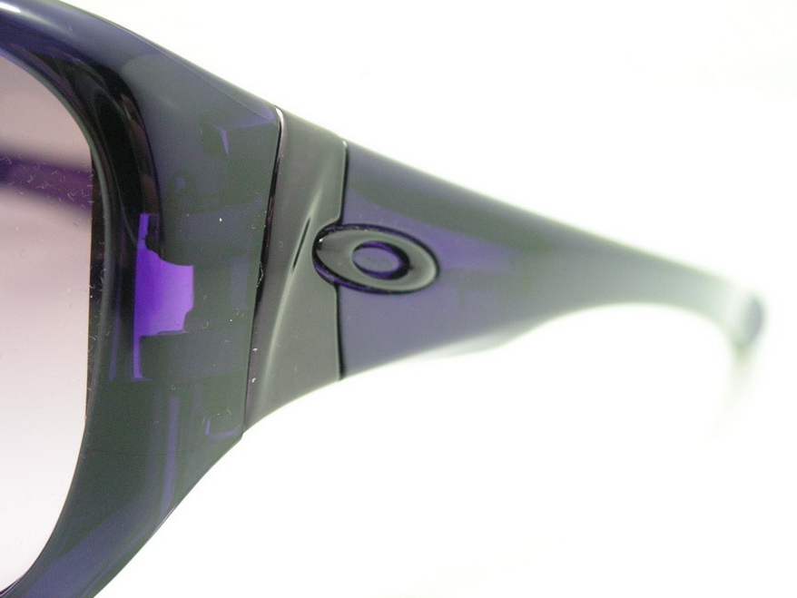 แว่นกันแดด Oakley Correspondent สี Grape Juice สวยมากมายค่ะ ของแท้และถูกที่สุด ส่งตรงจากUS.ค่ะ