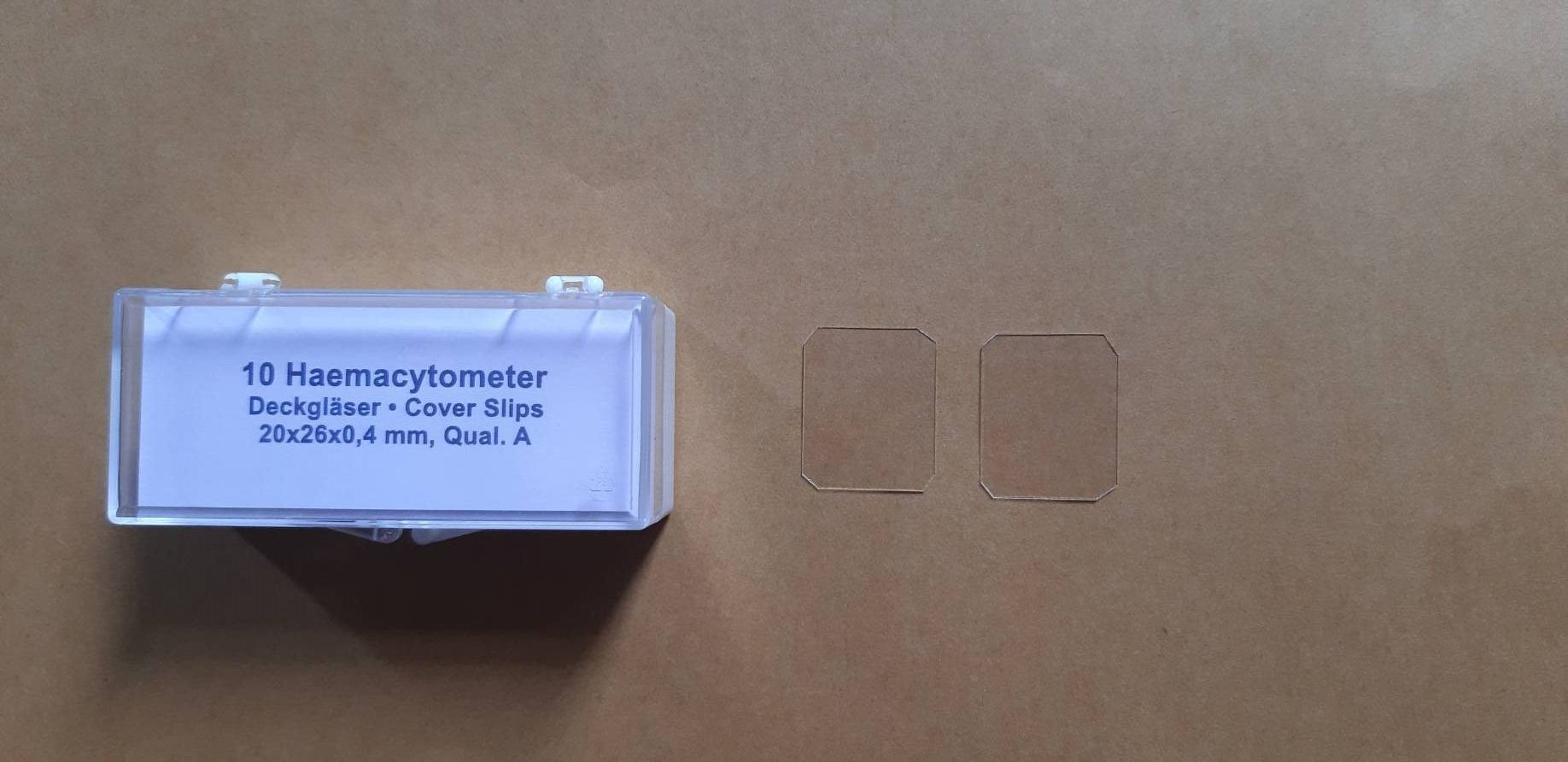 Cover slip for Haemacytometer ขนาด 20 x 26 mm. (10 แผ่น/กล่อง) แล็ป