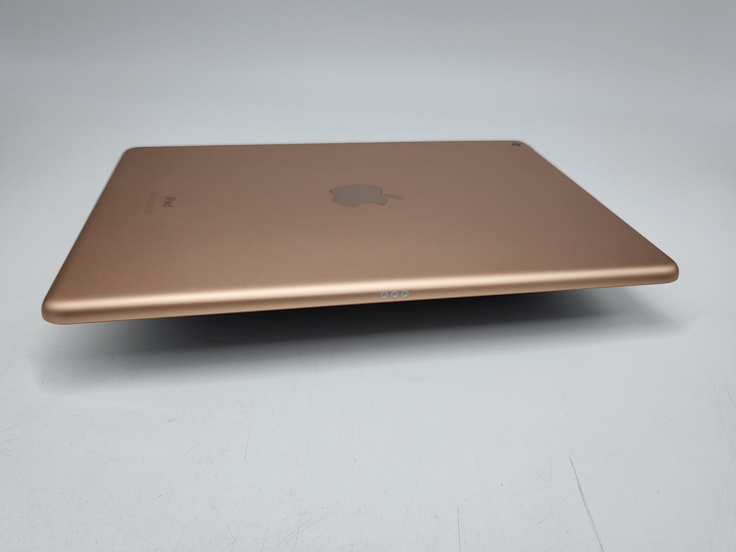 iPad (7th generation) 128GB Wi-Fi Gold สภาพดี ราคาสุดคุ้ม