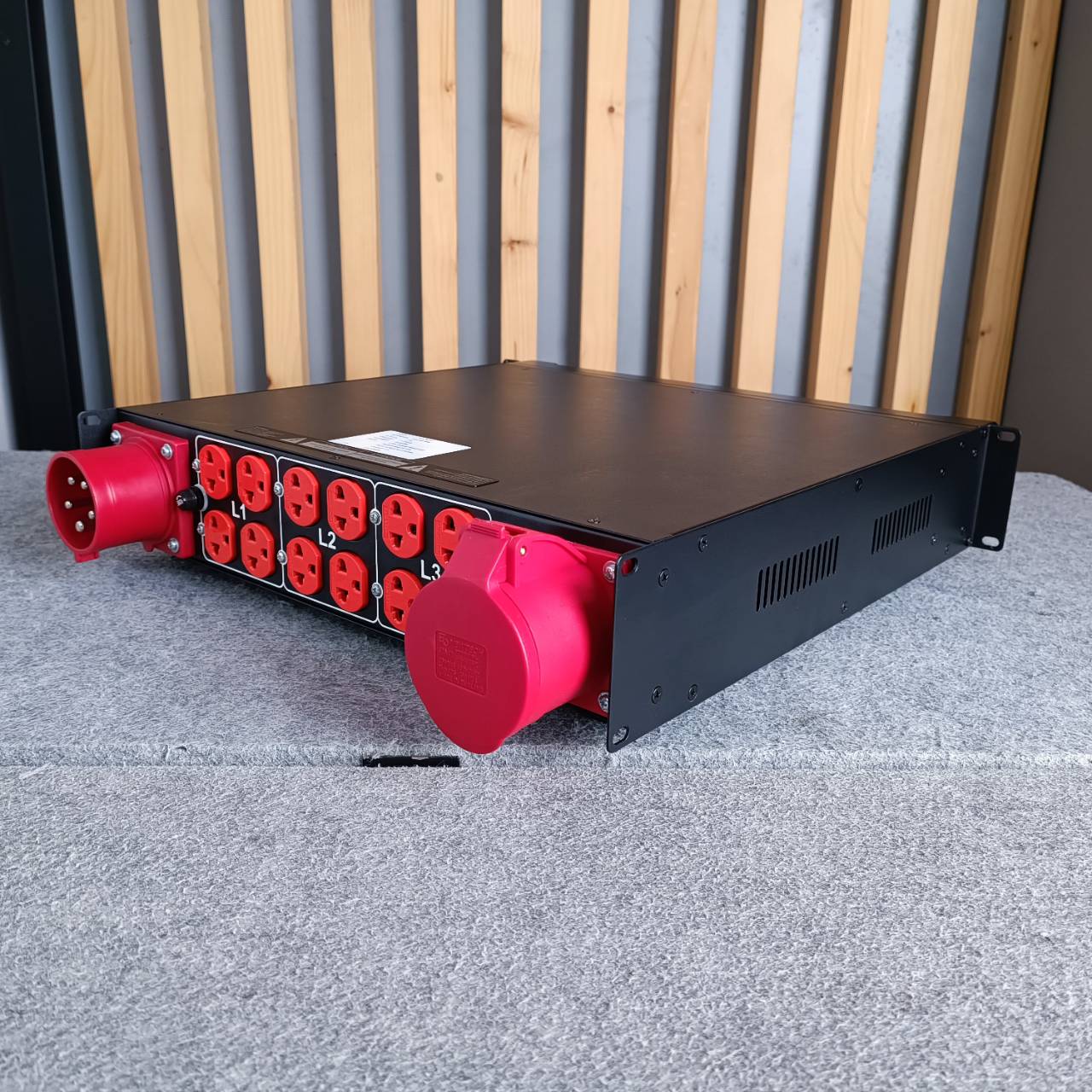 WARTECH LOAD CYBER เมนปลั๊กคอนโทรล LOAD CENTER Main Plug Control 32A 3P เอไอ-ไพศาล