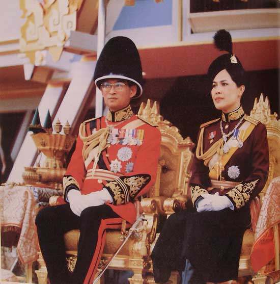 ร่มเกล้าชาวไทย 000002