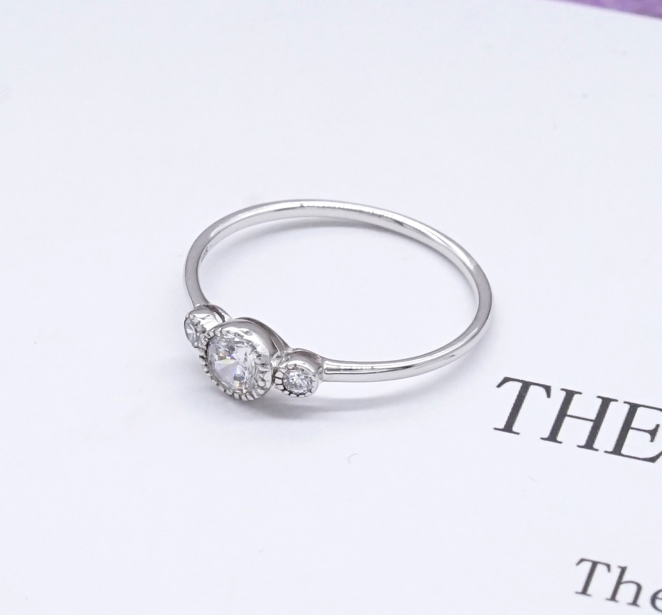 แหวนเงินแท้ สไตล์วินเทจ ฝังพลอย Cubic Zirconia