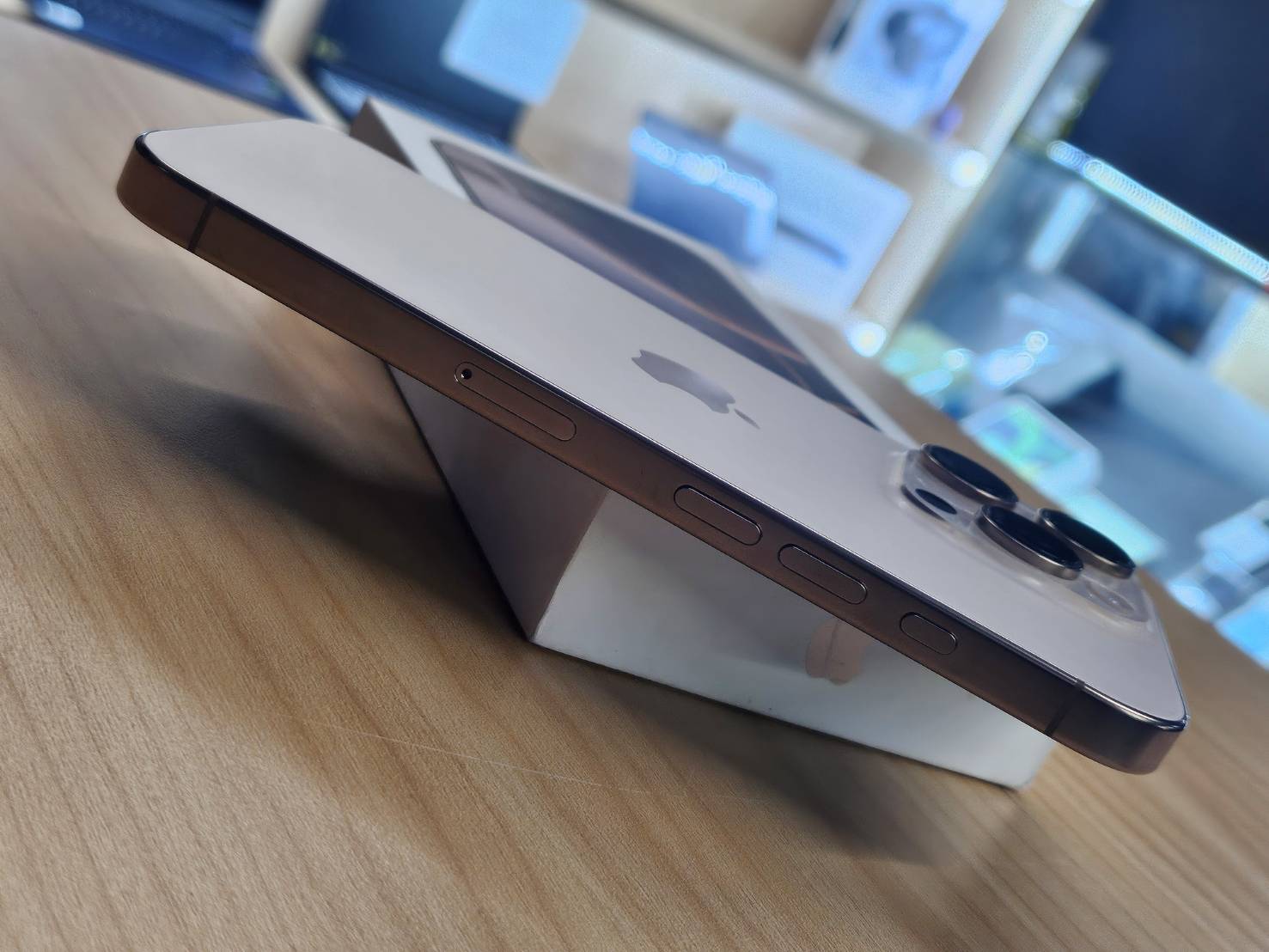 🧛♀️ iPhone 16 Pro 128GB Desert Titanium 🧛♀️ 💛#มาแล้ว I 16 Pro #ศูนย์แท้ แบต92% มีปกศ. ราคาสุดคุ้ม!! 💛